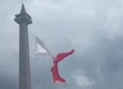 Bendera Merah Putih Raksasa Saat Gladi Bersih Robek di Monas, TNI Ungkap Penyebabnya